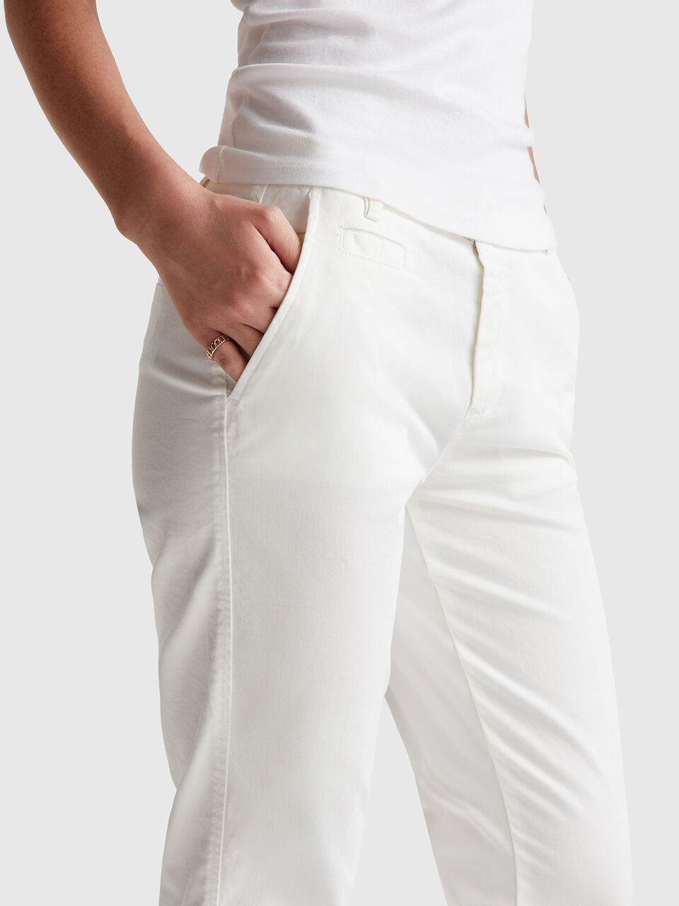 TROUSERS Damen image number null