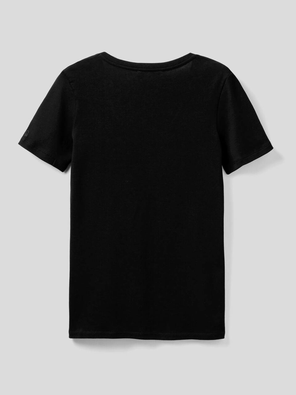 T-Shirt aus reiner Baumwolle mit V-Ausschnitt image number 2