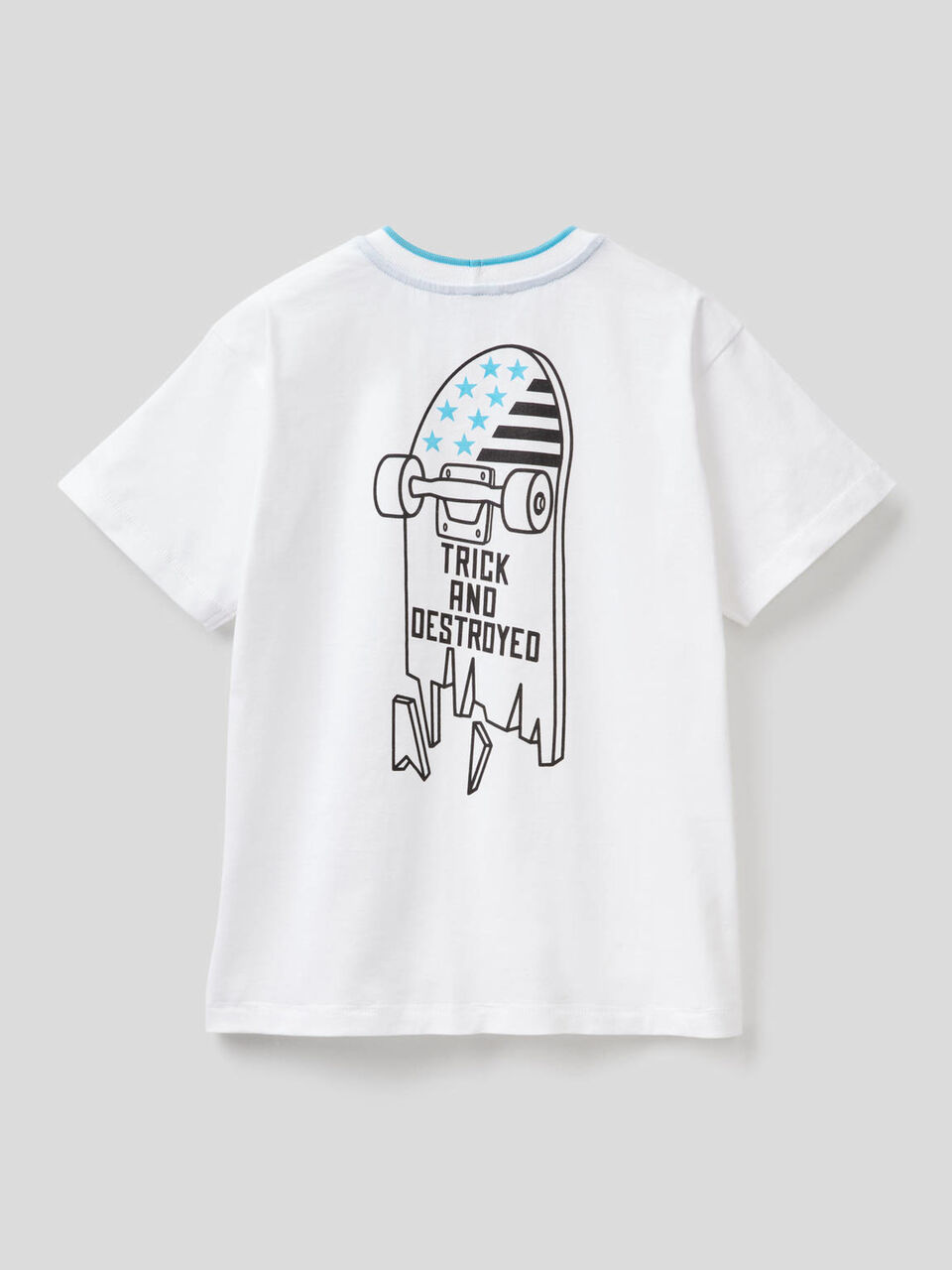 T-Shirt mit kleiner Tasche image number 2