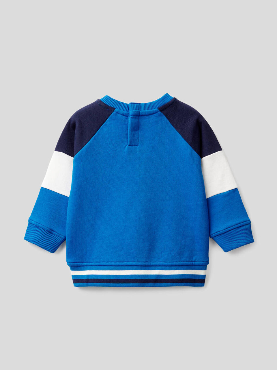 Sweatshirt mit Ärmeln mit Farbblöcken image number 2
