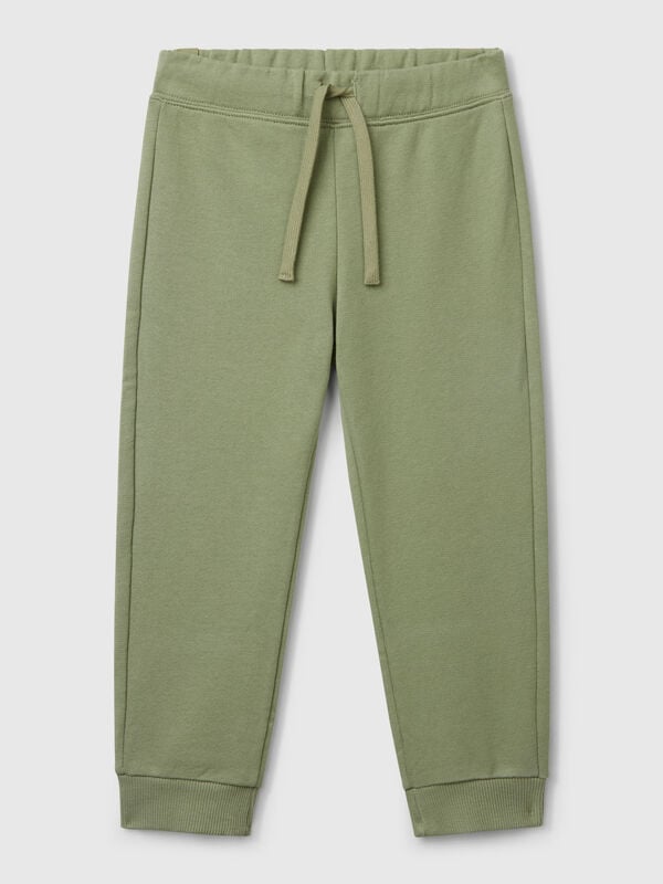 Jogger aus Fleece in normaler Passform Jungen