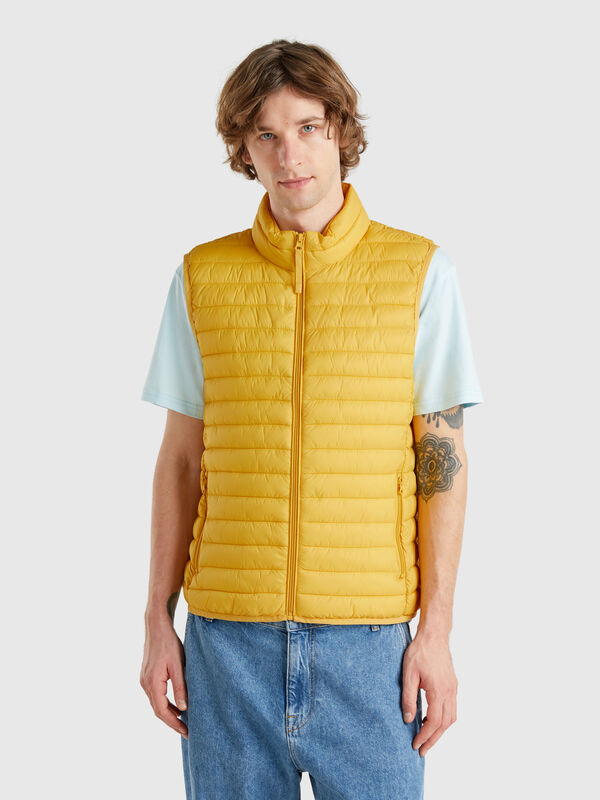 Ärmellose Jacke mit normaler Passform und Wattierung Herren