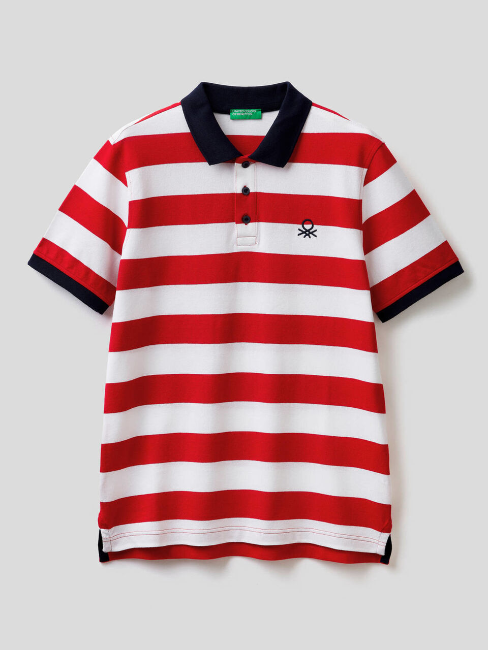 Polo aus stretchiger Baumwolle mit Streifen image number 1