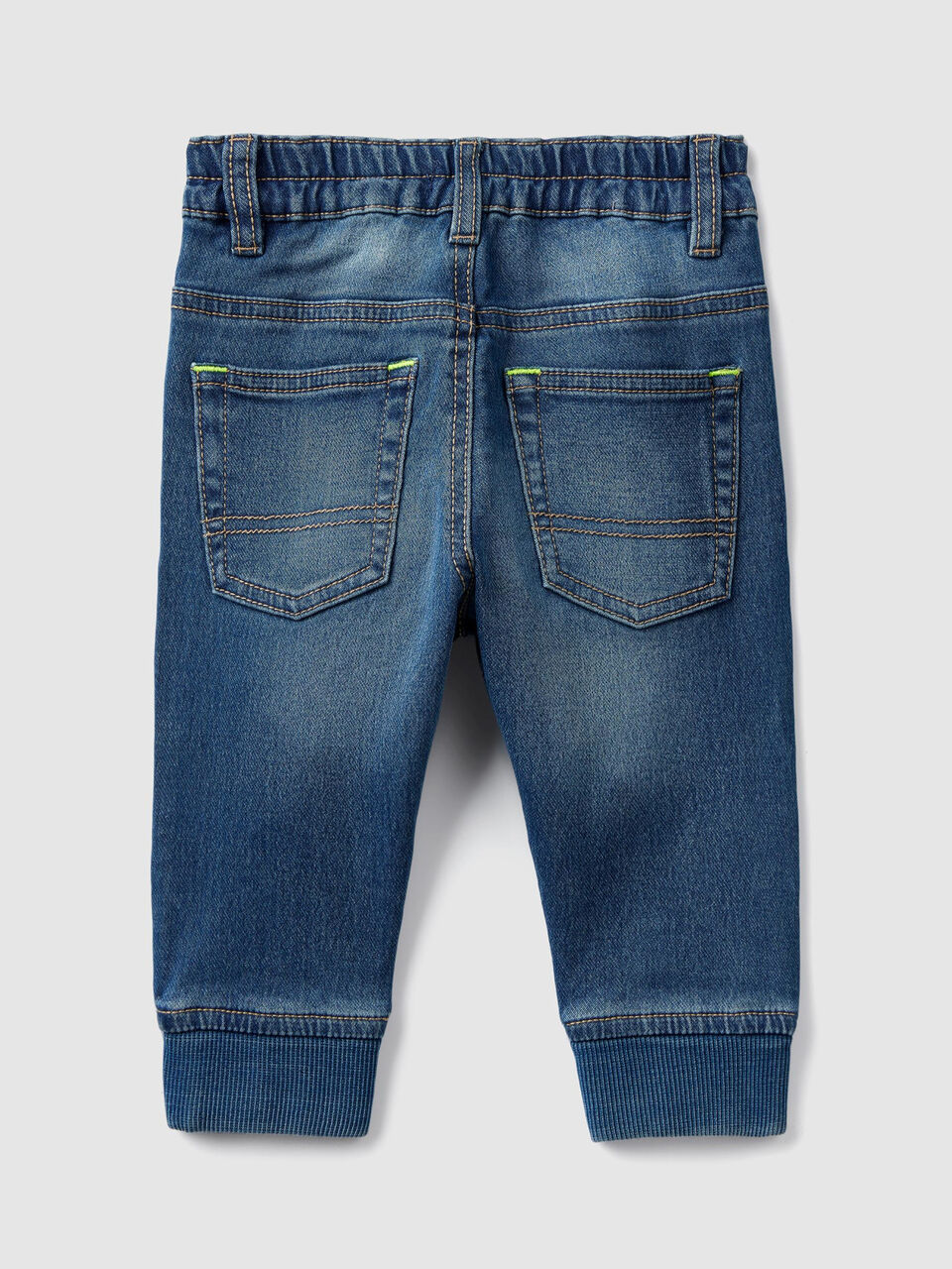 Jeans mit gerippten Bündchen image number 2