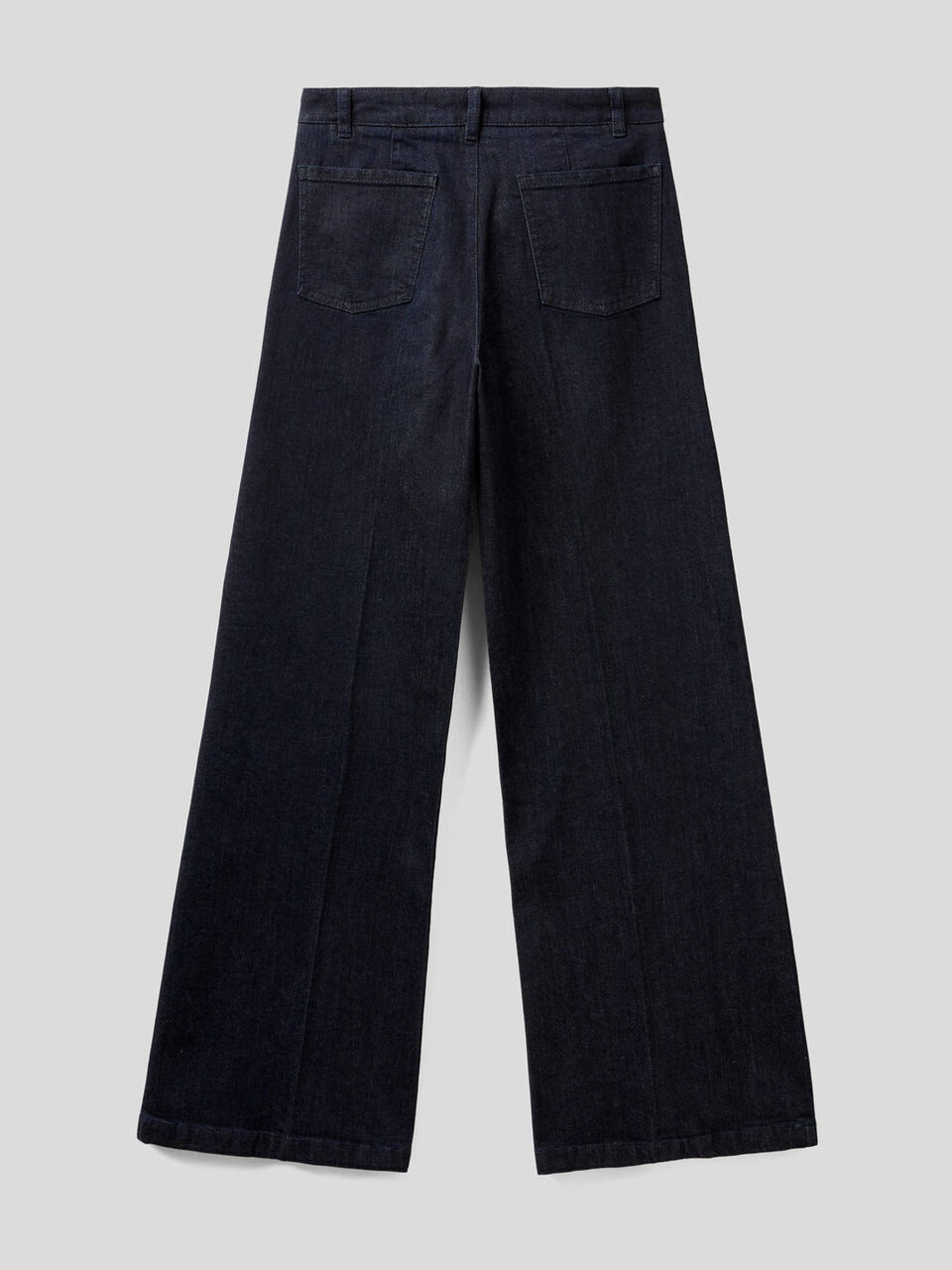 Schlagjeans aus stretchiger Baumwolle image number 2