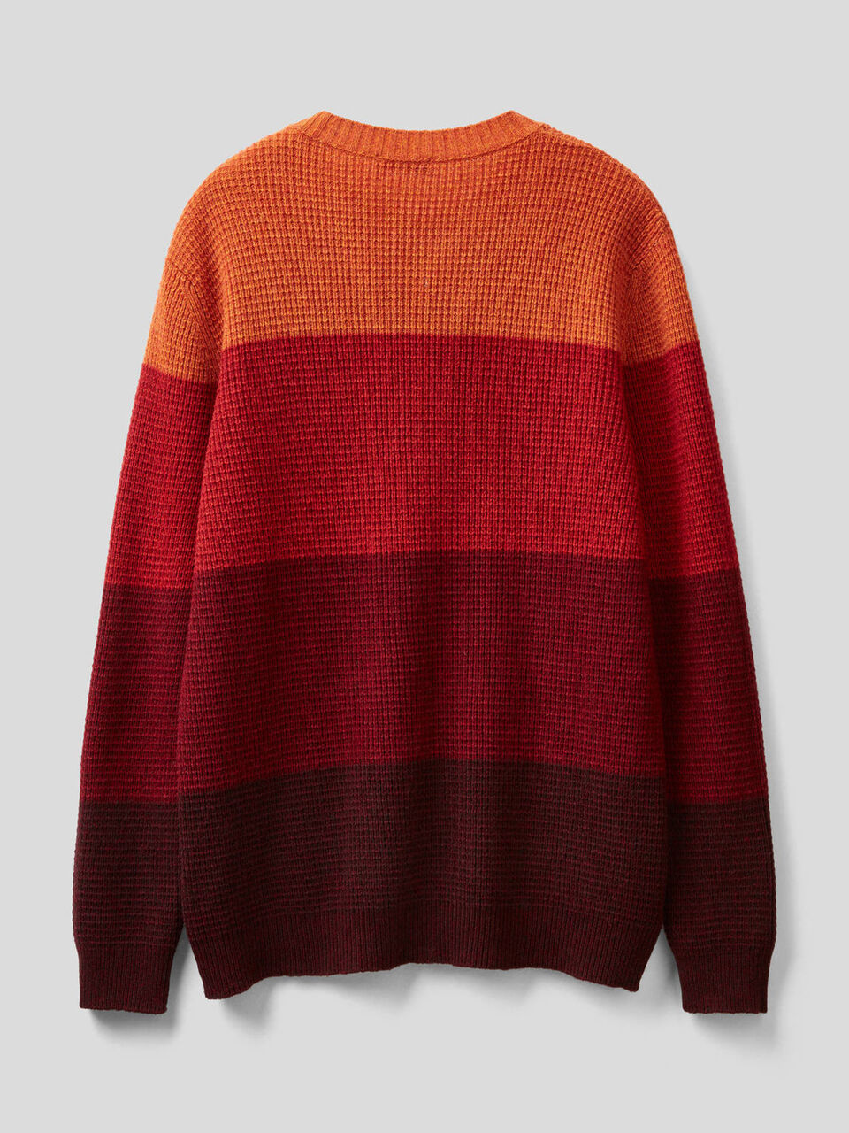 Bunter Pullover mit Knöpfen image number 2