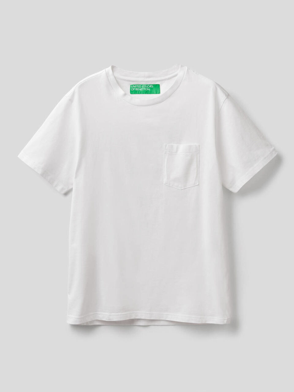 T-Shirt aus 100% Baumwolle mit Tasche image number 1