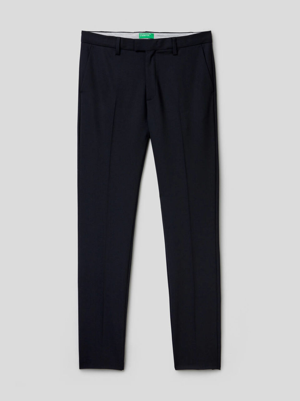 Slim-Fit-Hose aus luftigem Wollstoff image number 1