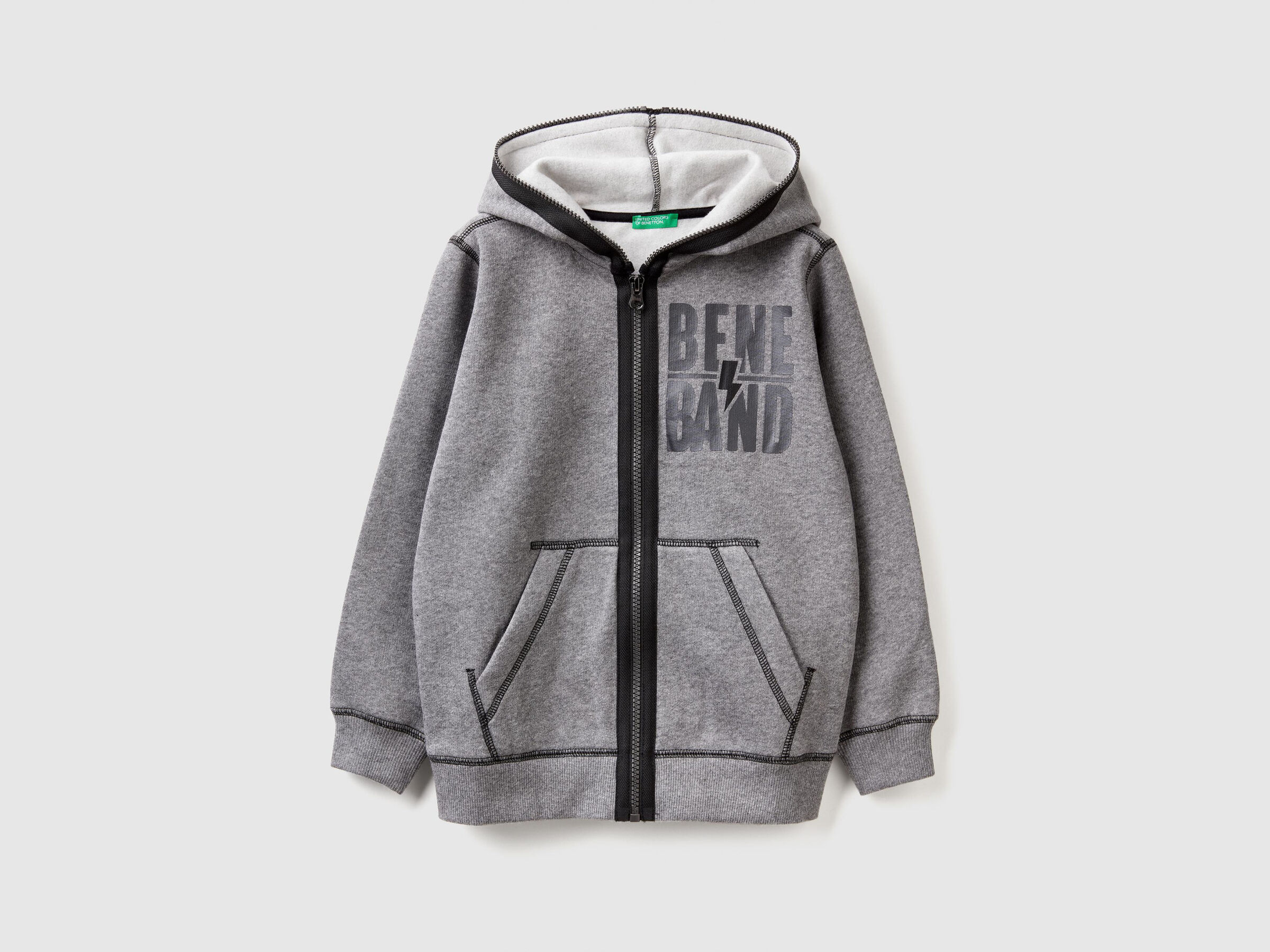 Sweatshirt mit Kapuze und Schriftzügen image number null