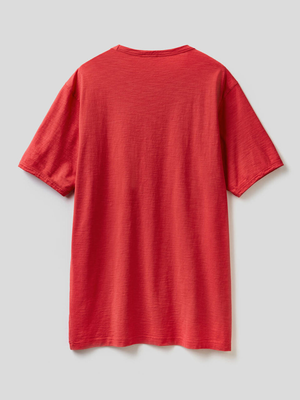 T-Shirt aus Baumwolle mit Tasche image number 2
