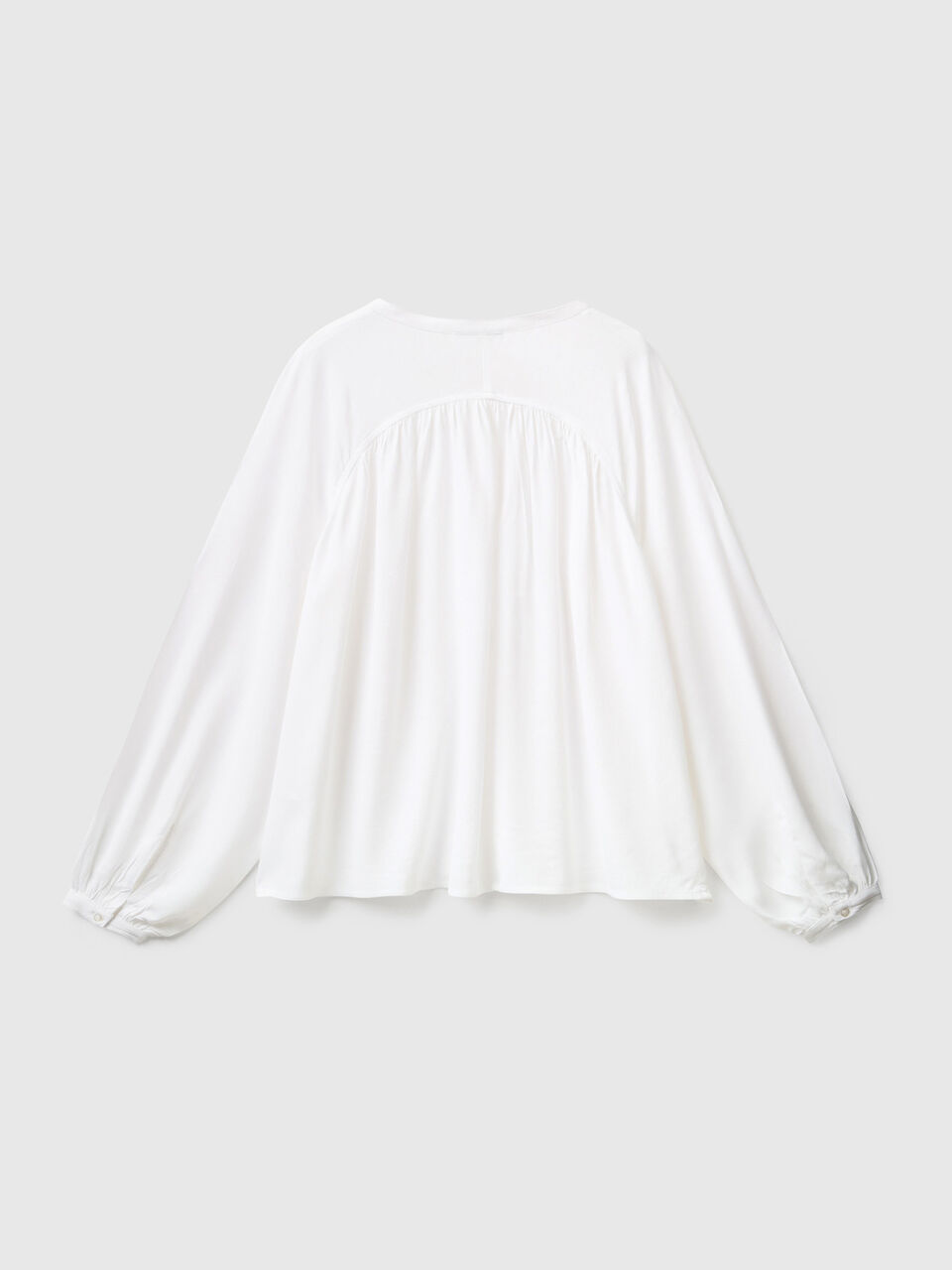 Bluse aus 100% Viskose mit langen Ärmeln image number 2