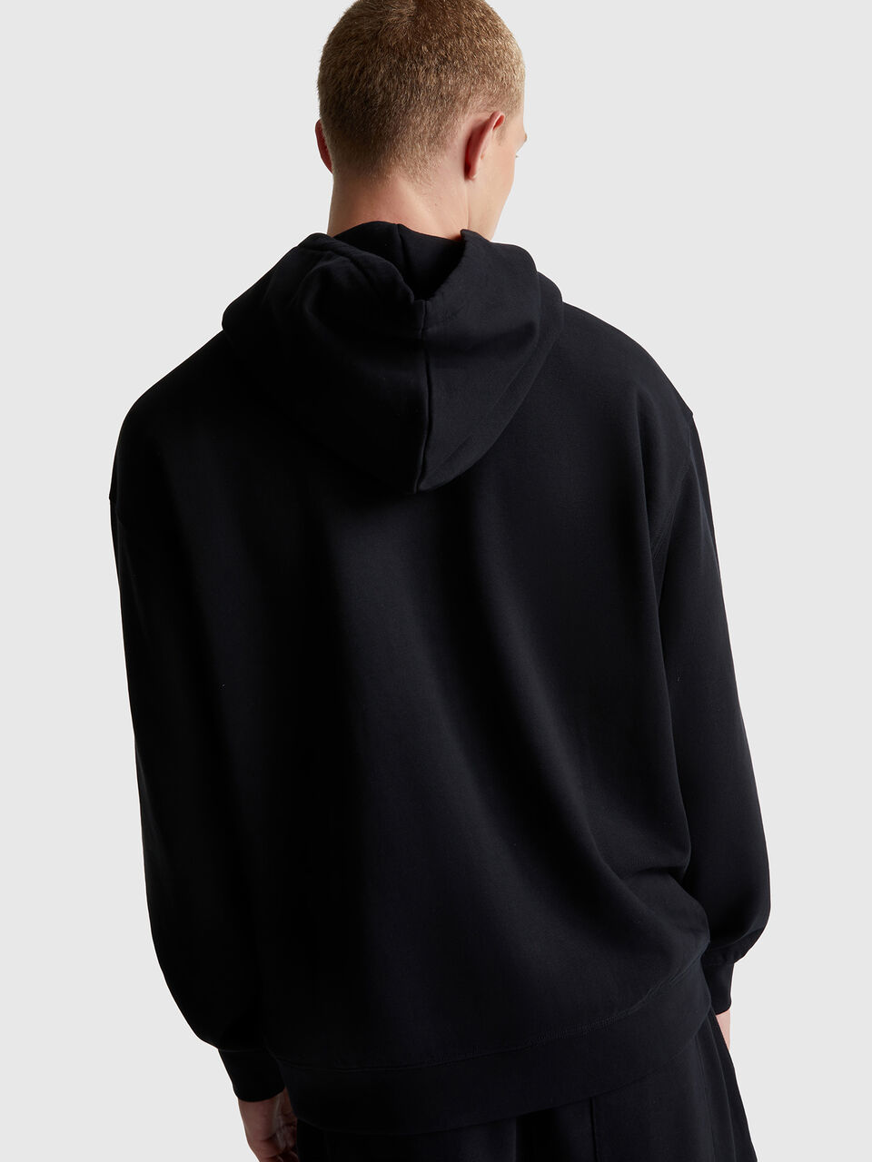 SWEATER W/HOOD Herren image number null