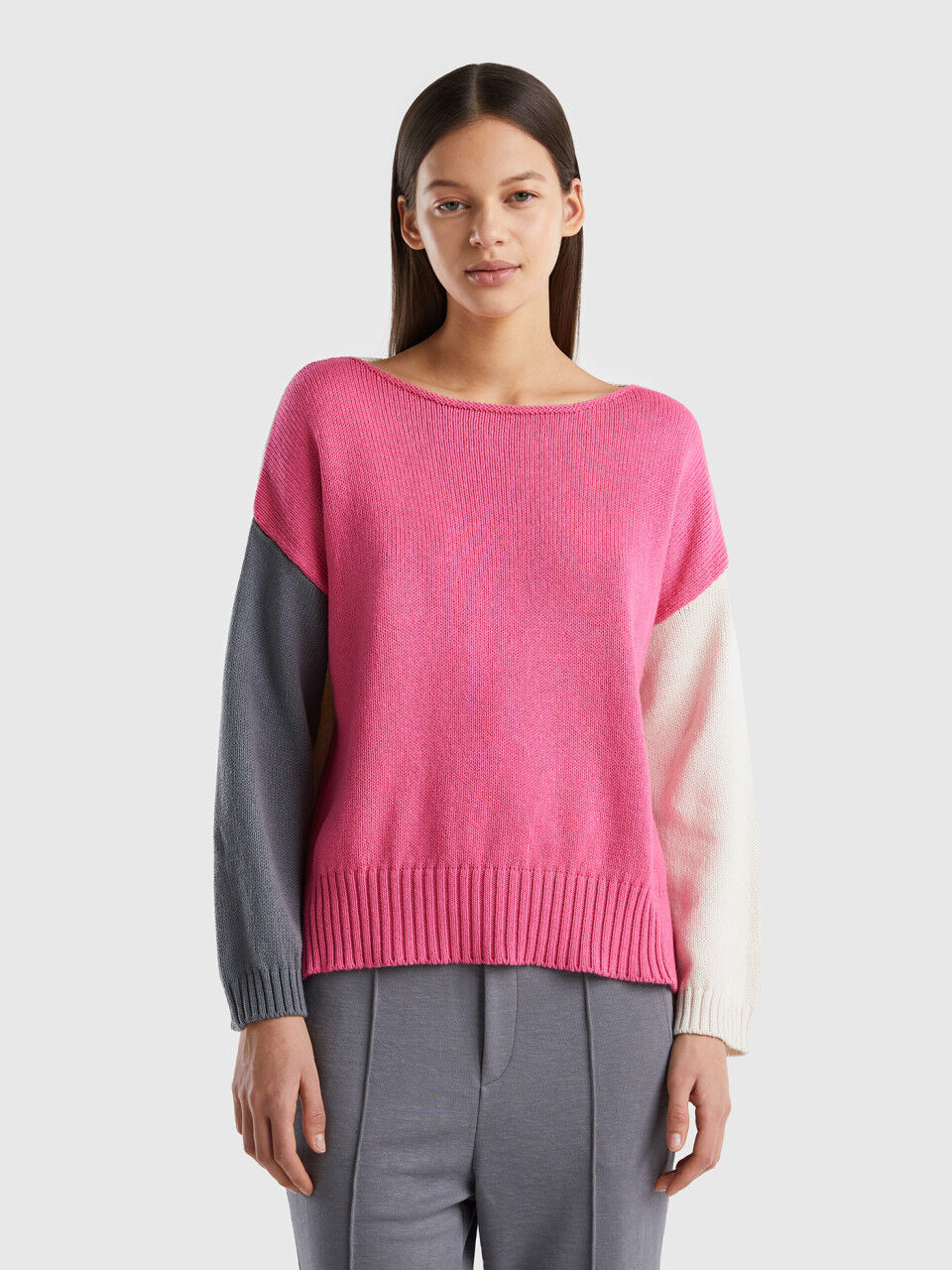 Pullover in einer Baumwollmischung mit langen Ärmeln