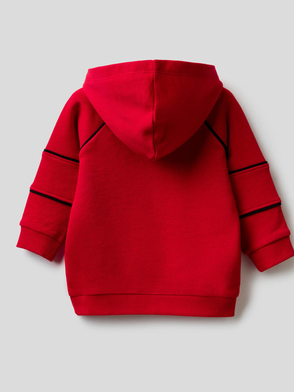 Sweatshirt mit Kapuze und 3D-Stickerei image number 2