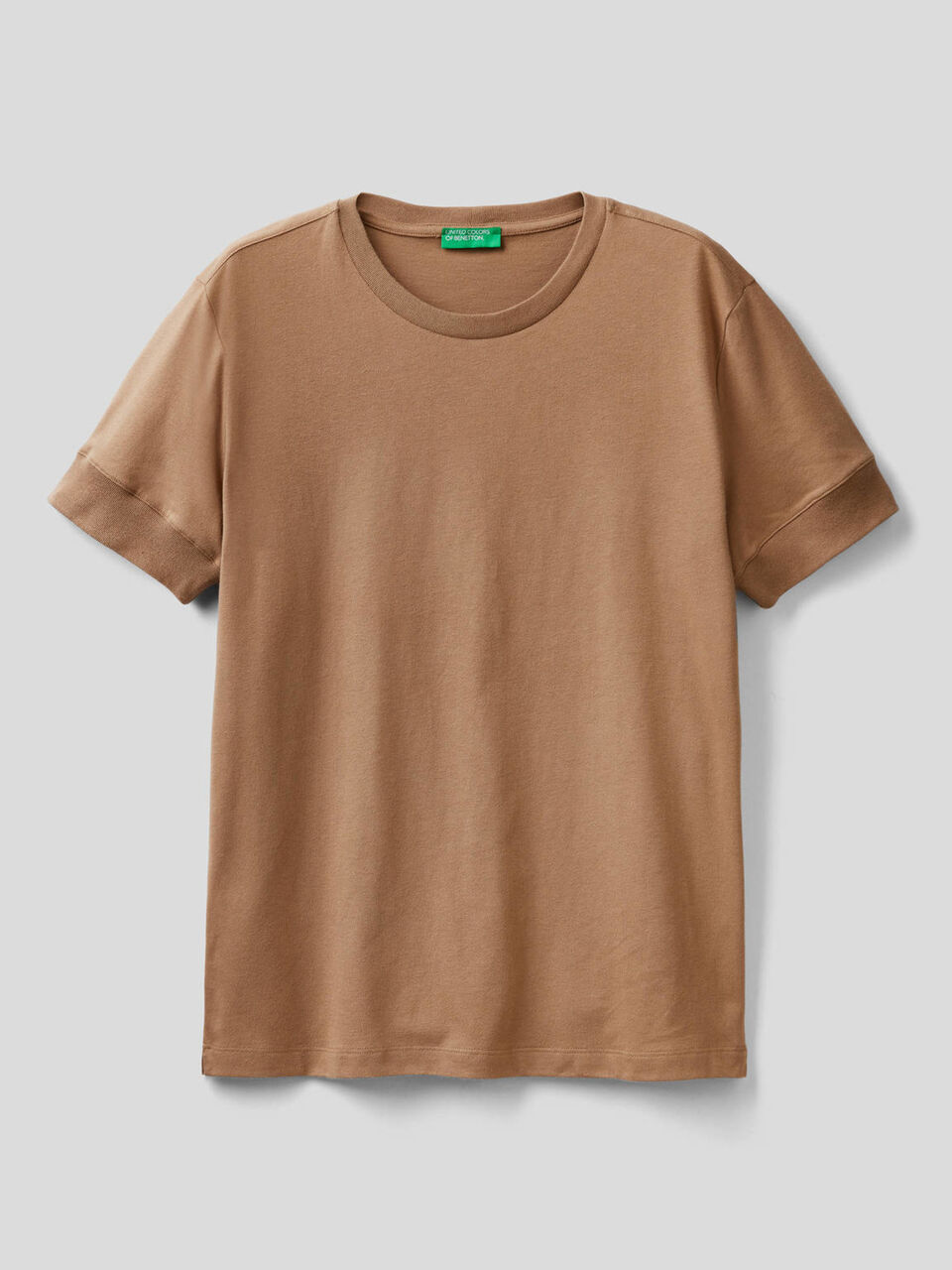 Einfarbiges T-Shirt mit kurzen Ärmeln image number 1