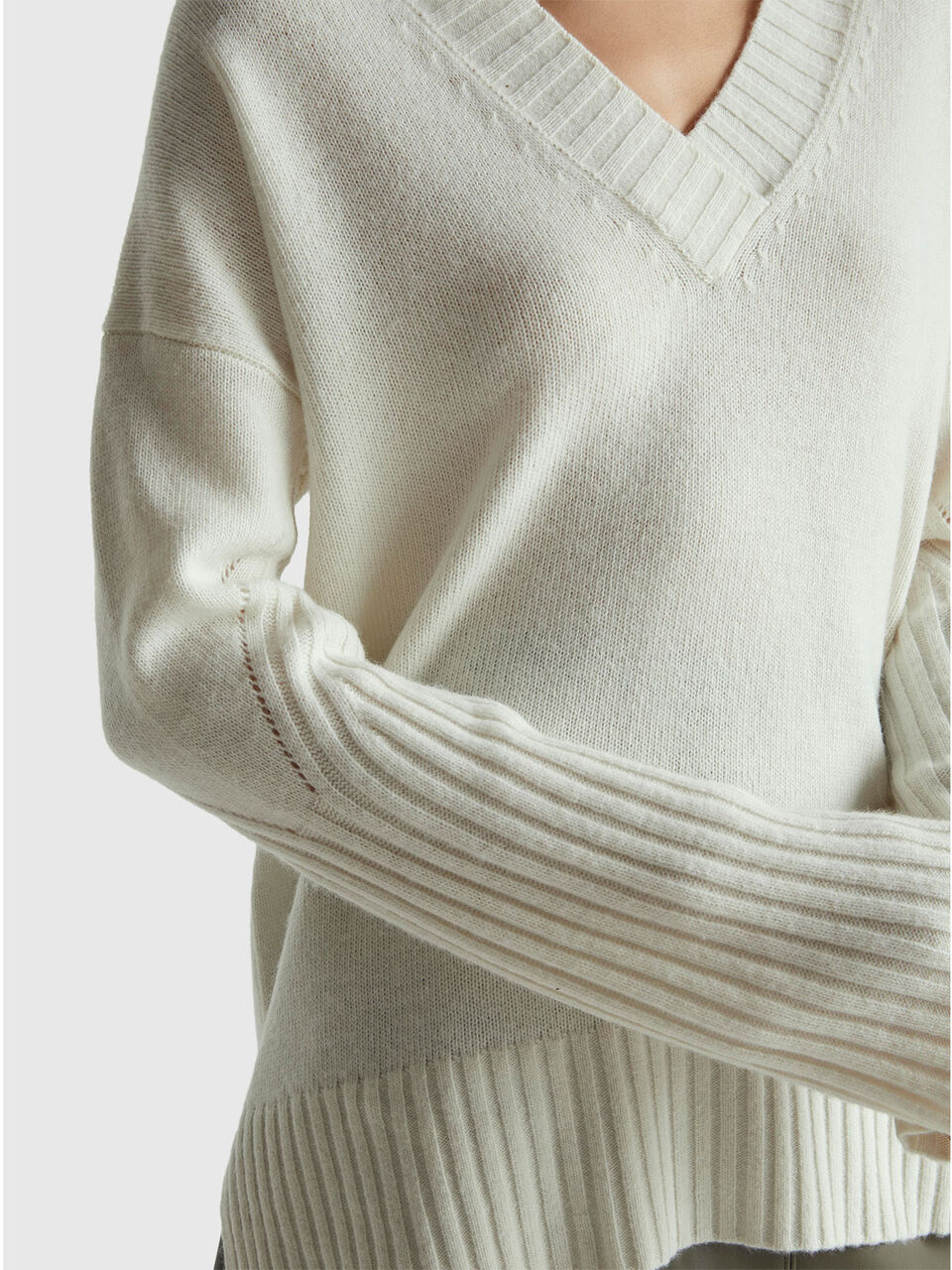 V NECK SWEATER L/S Damen image number null