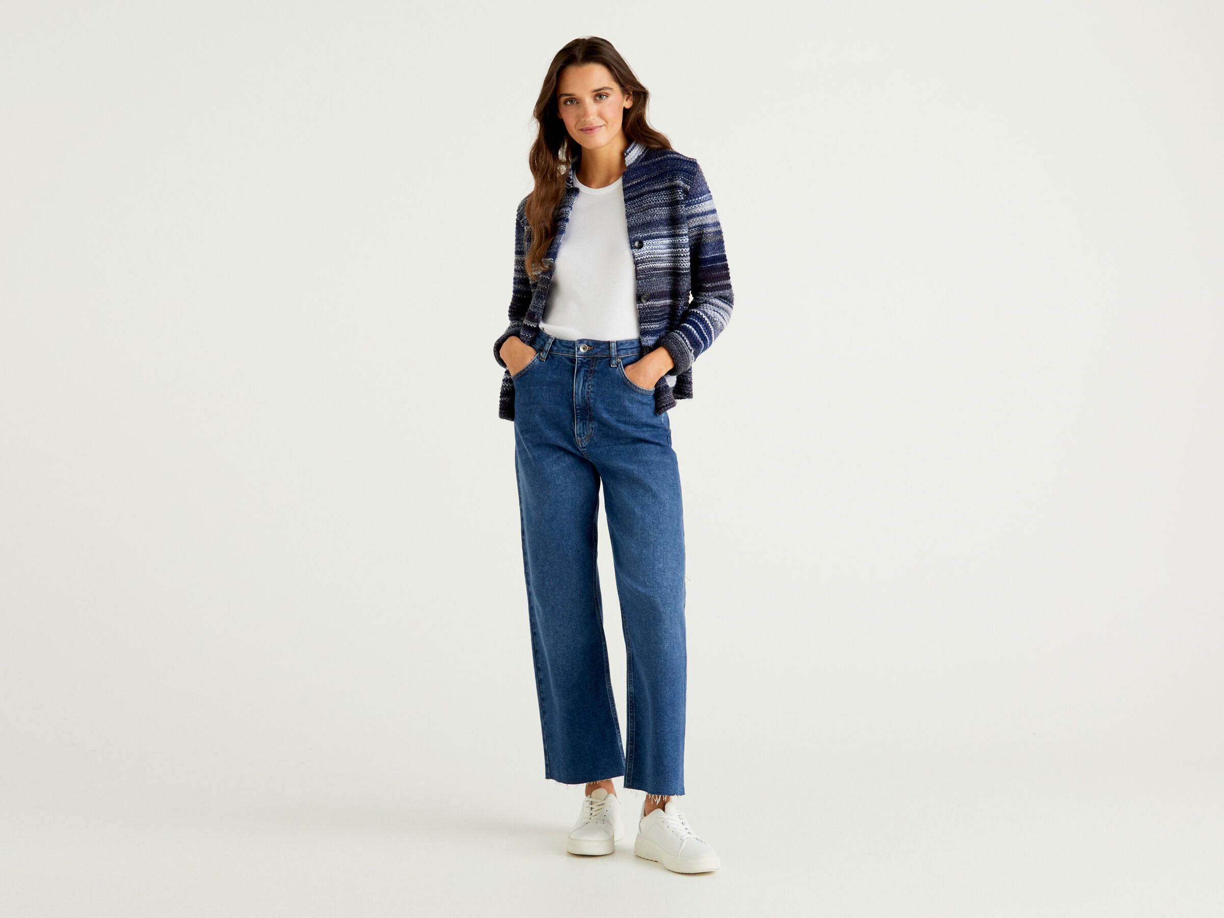 Bunte Jacke aus Strick in einer weichen Wollmischung image number 3