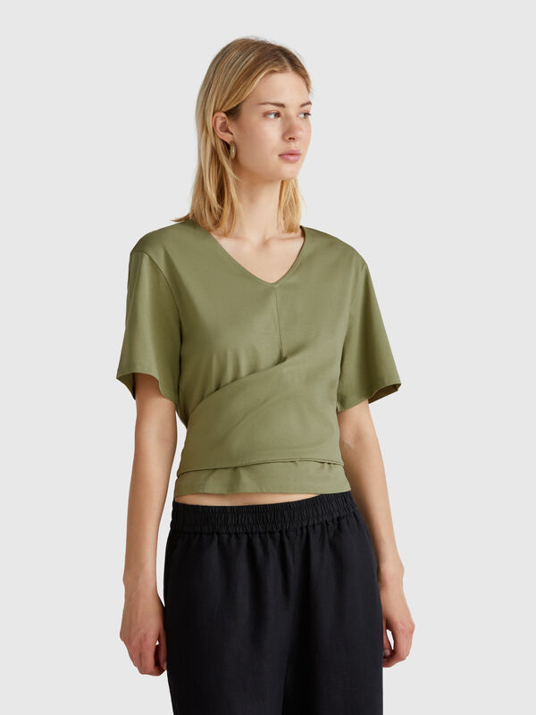 T-Shirt mit Knoten auf der Rückseite Damen