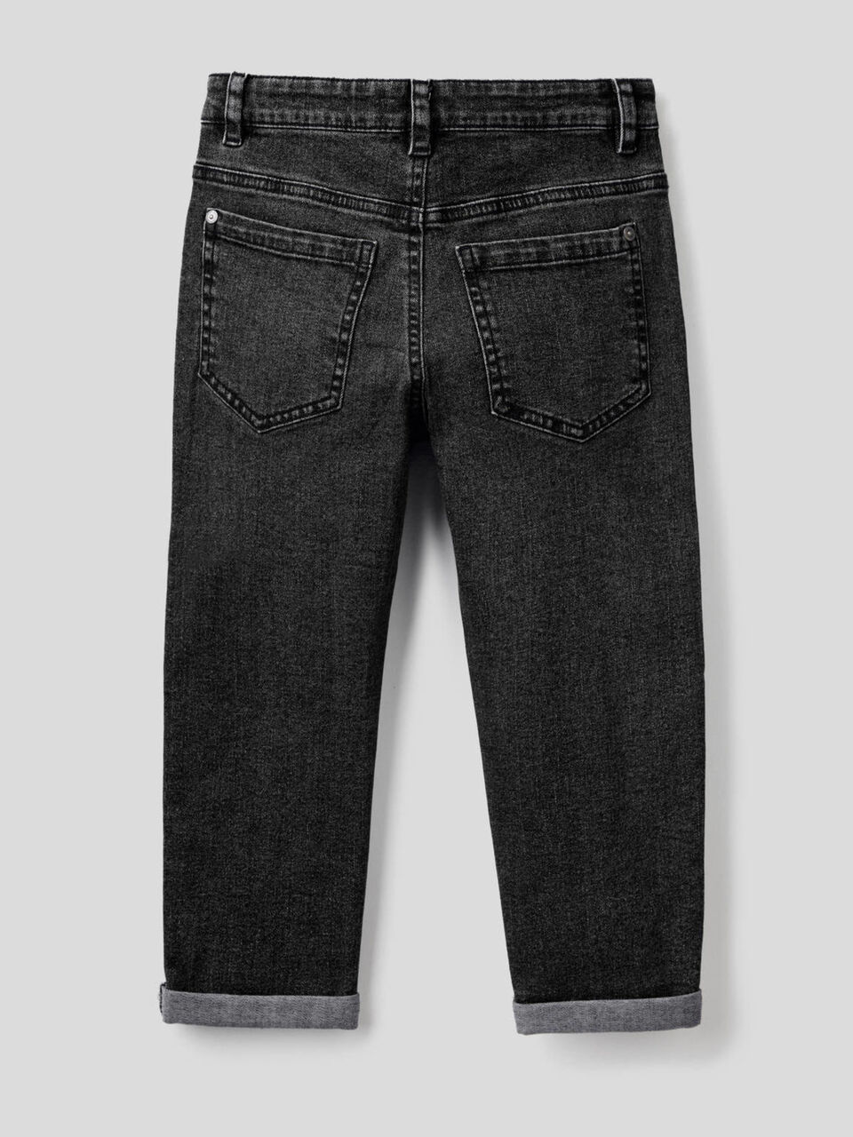 Carrot-Fit-Jeans aus stretchigem Denim image number 2