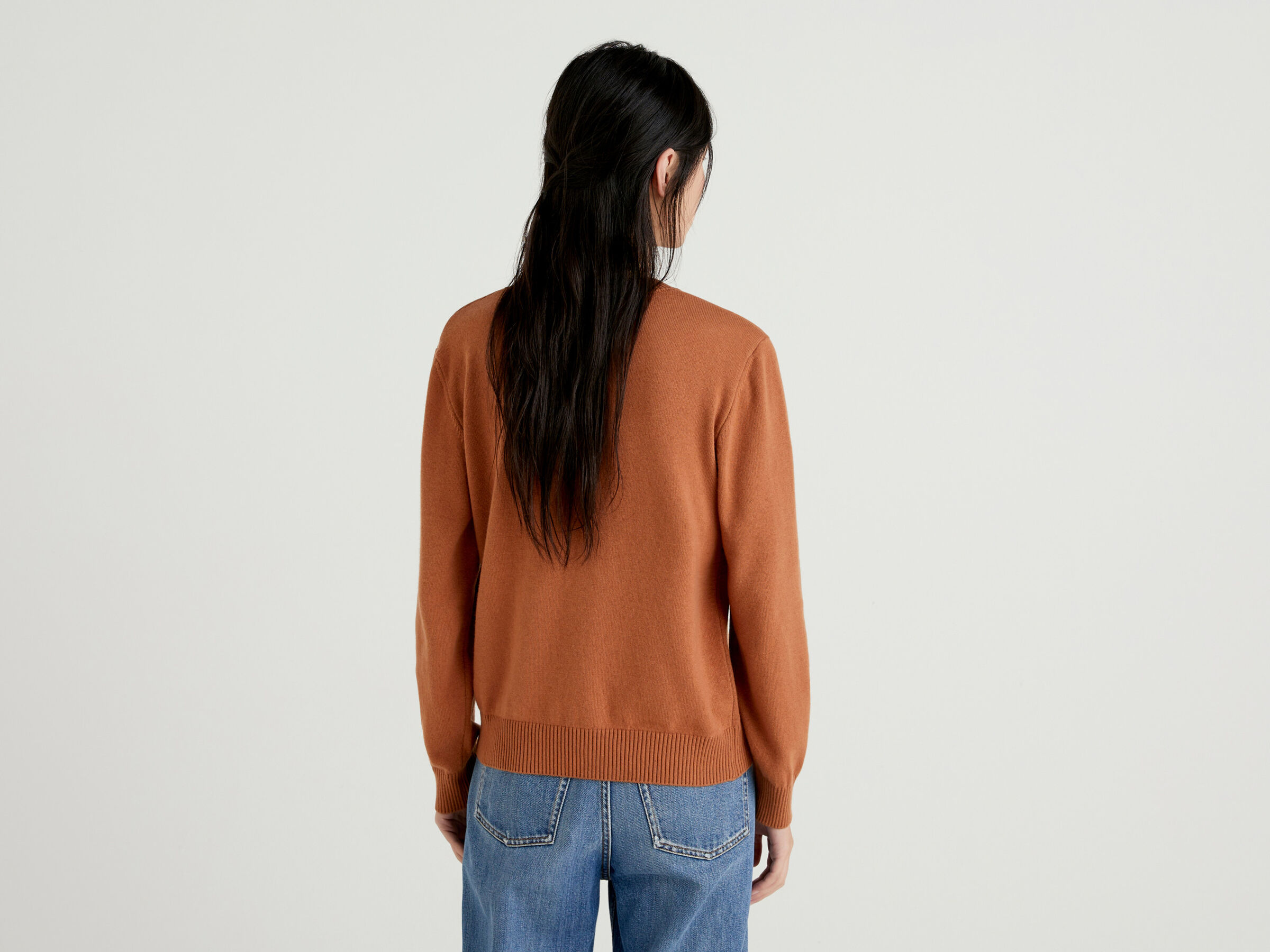 Pullover mit Logo image number 6