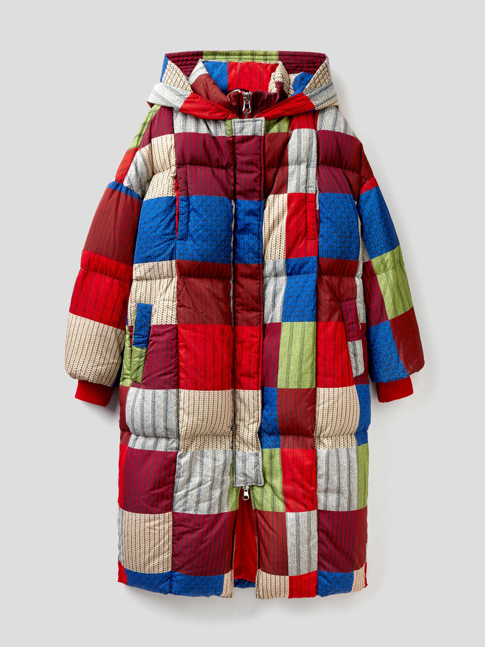 Lange Daunenjacke mit Print und Kapuze image number 1