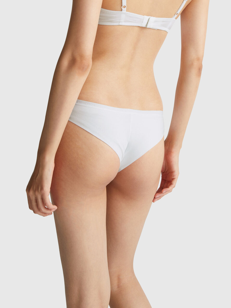 THONG Damen image number null