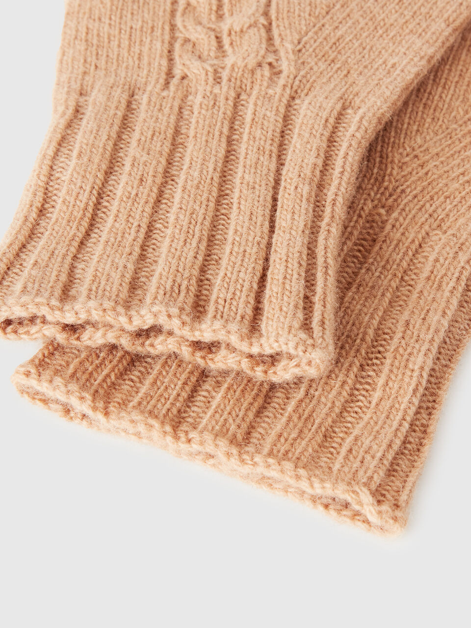 KNITTED GLOVES Damen image number null