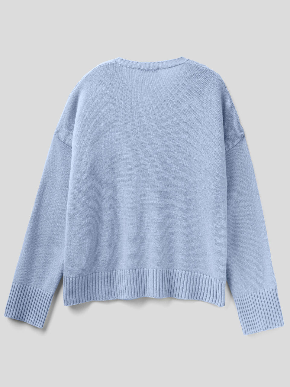 Pullover mit besonderer Verarbeitung und V-Ausschnitt image number 2