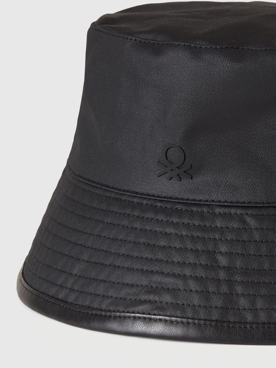HAT Herren image number null