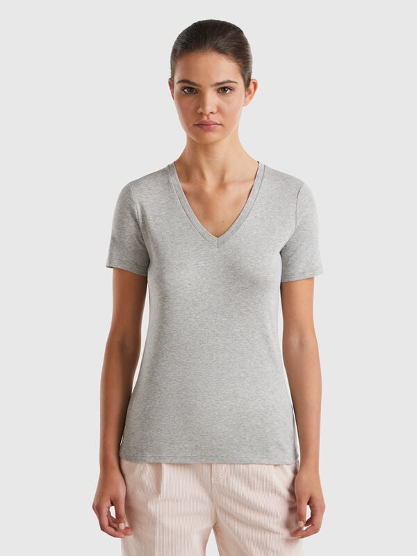 T-Shirt aus reiner Baumwolle mit V-Ausschnitt Damen