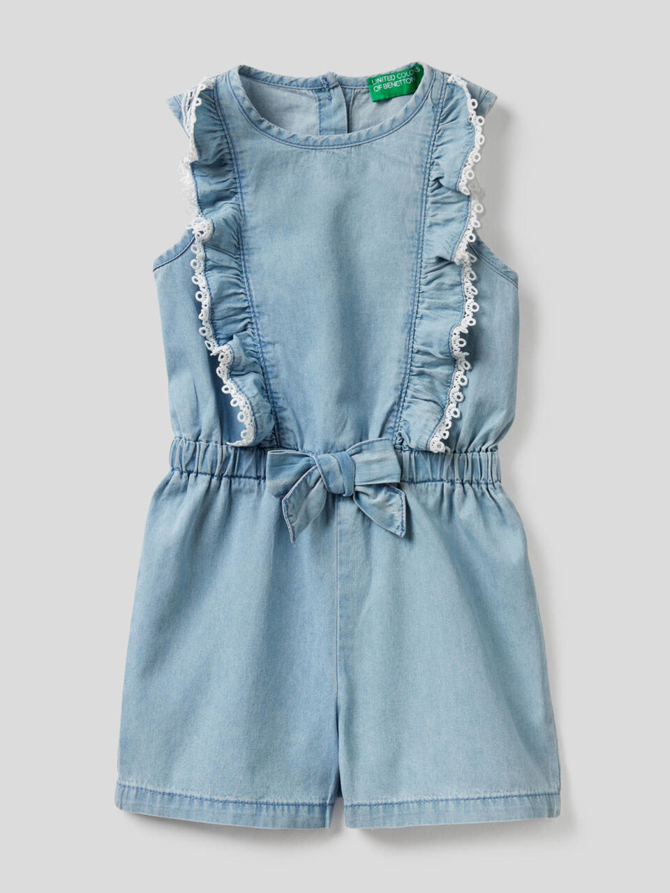 Kurzer Jumpsuit aus leichtem Jeansstoff image number 1