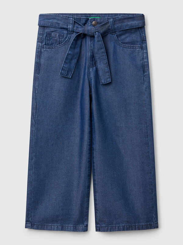 Weit geschnittene Hose mit Gürtel Mädchen