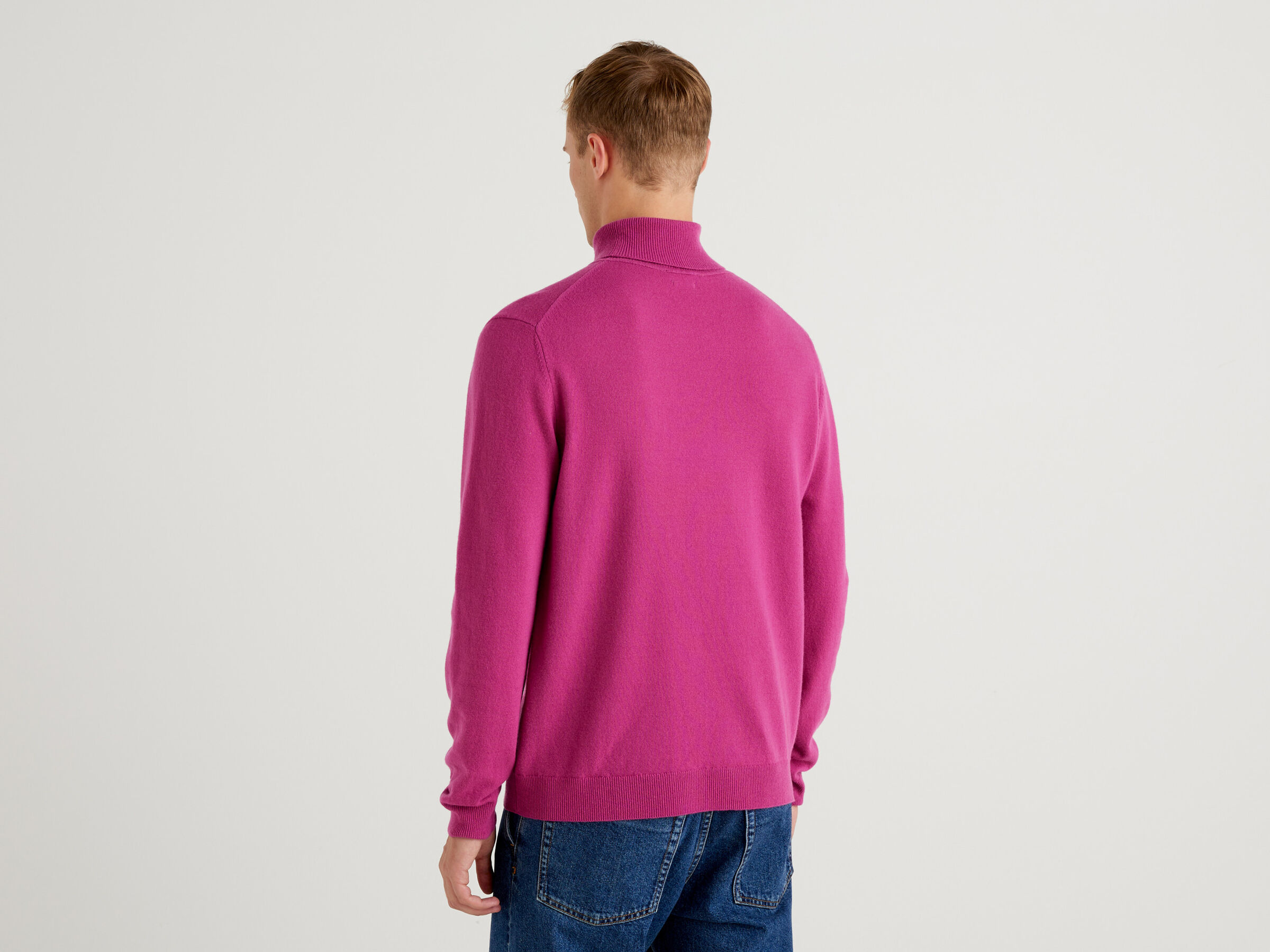 Rollkragenpullover aus reiner Schurwolle image number 2