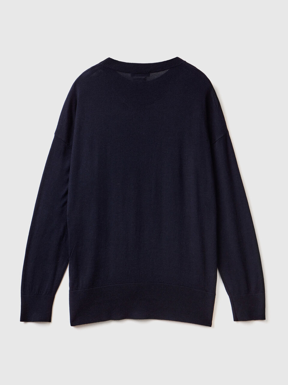 Pullover in einer Viskosemischung mit Schlitzen image number 2
