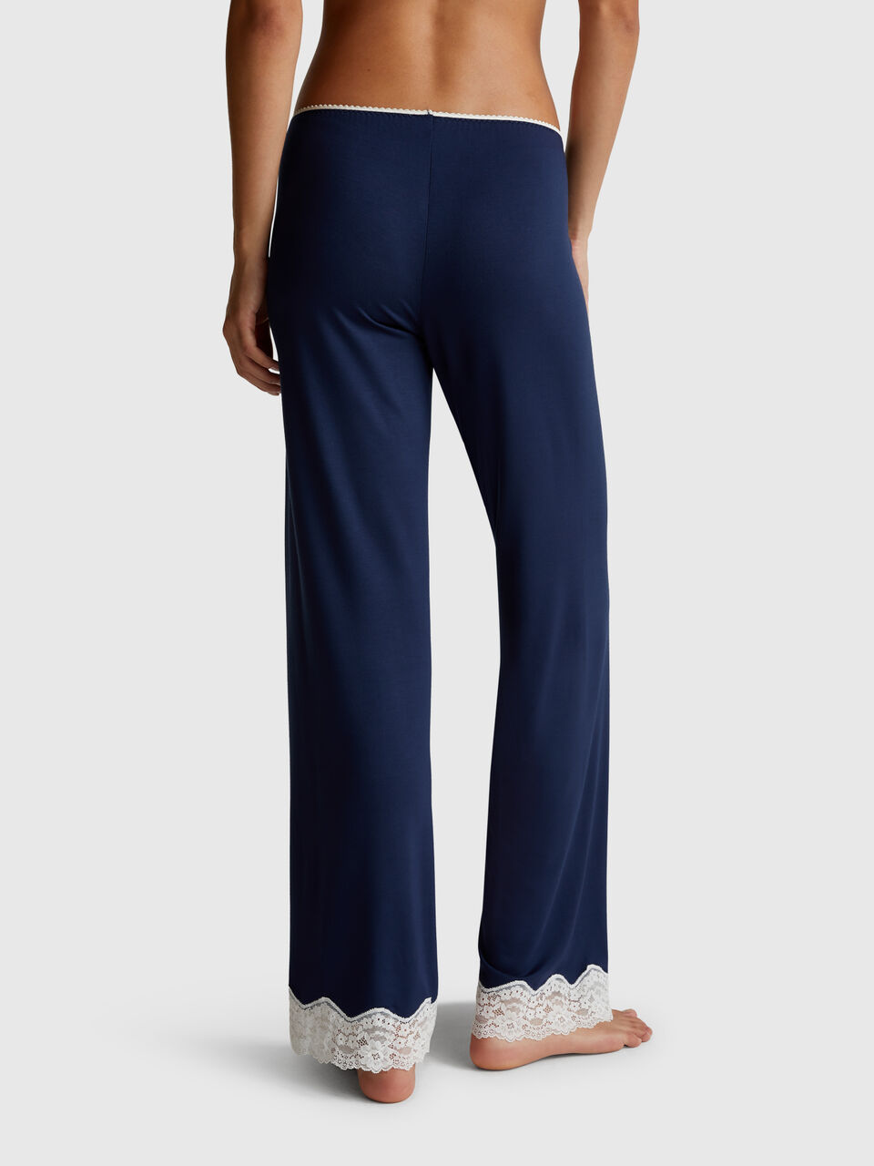 TROUSERS Damen image number null