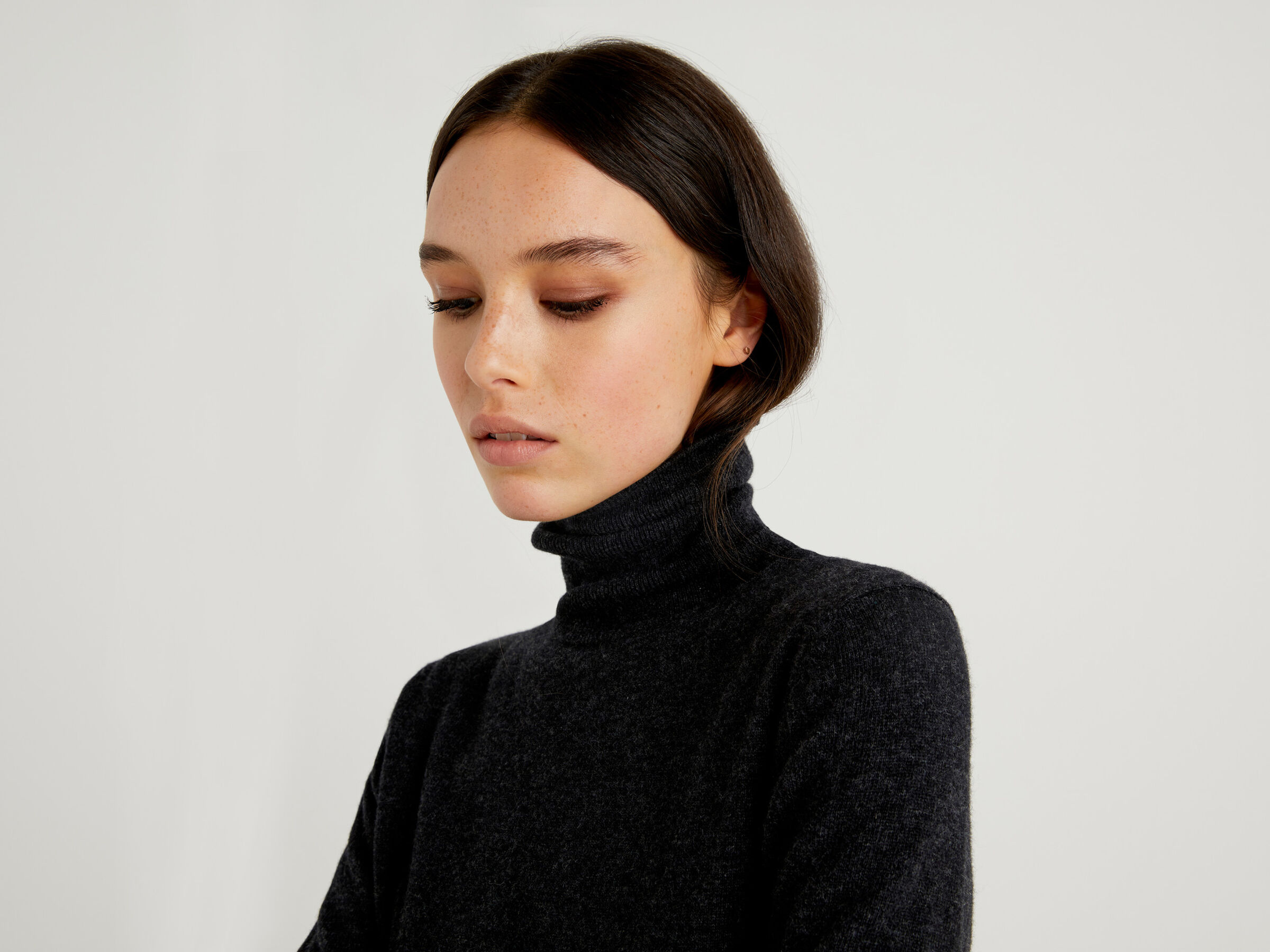 Rollkragenpullover aus reiner Schurwolle image number 4