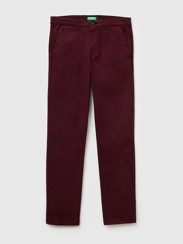 Pflaumenfarbene Slim Fit Chinos Pflaumenfarbene Slim Fit Chinos Herren