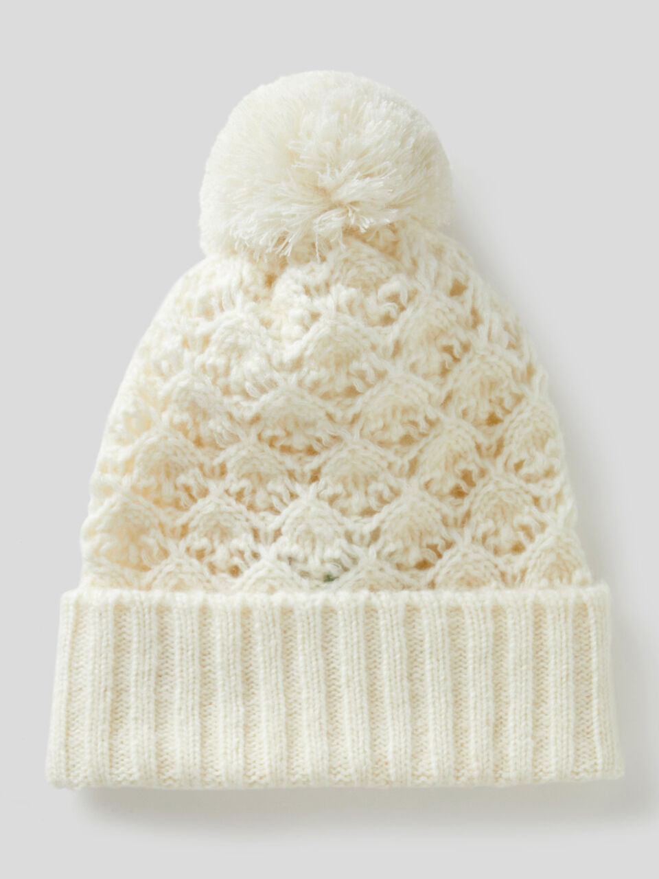 Verarbeitete Mütze mit Pompon image number 1
