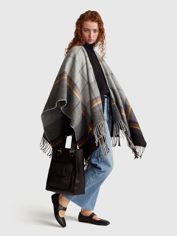 Jacquard-Umhang mit Karomuster Damen