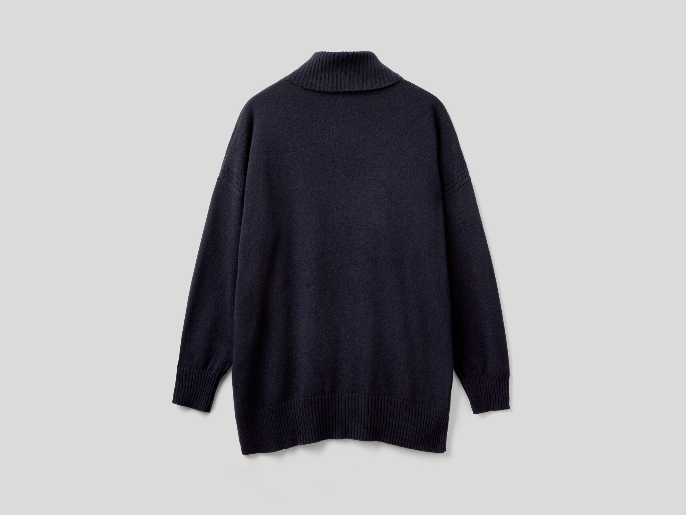 Oversize-Rollkragenpullover in einer Cashmeremischung image number 5