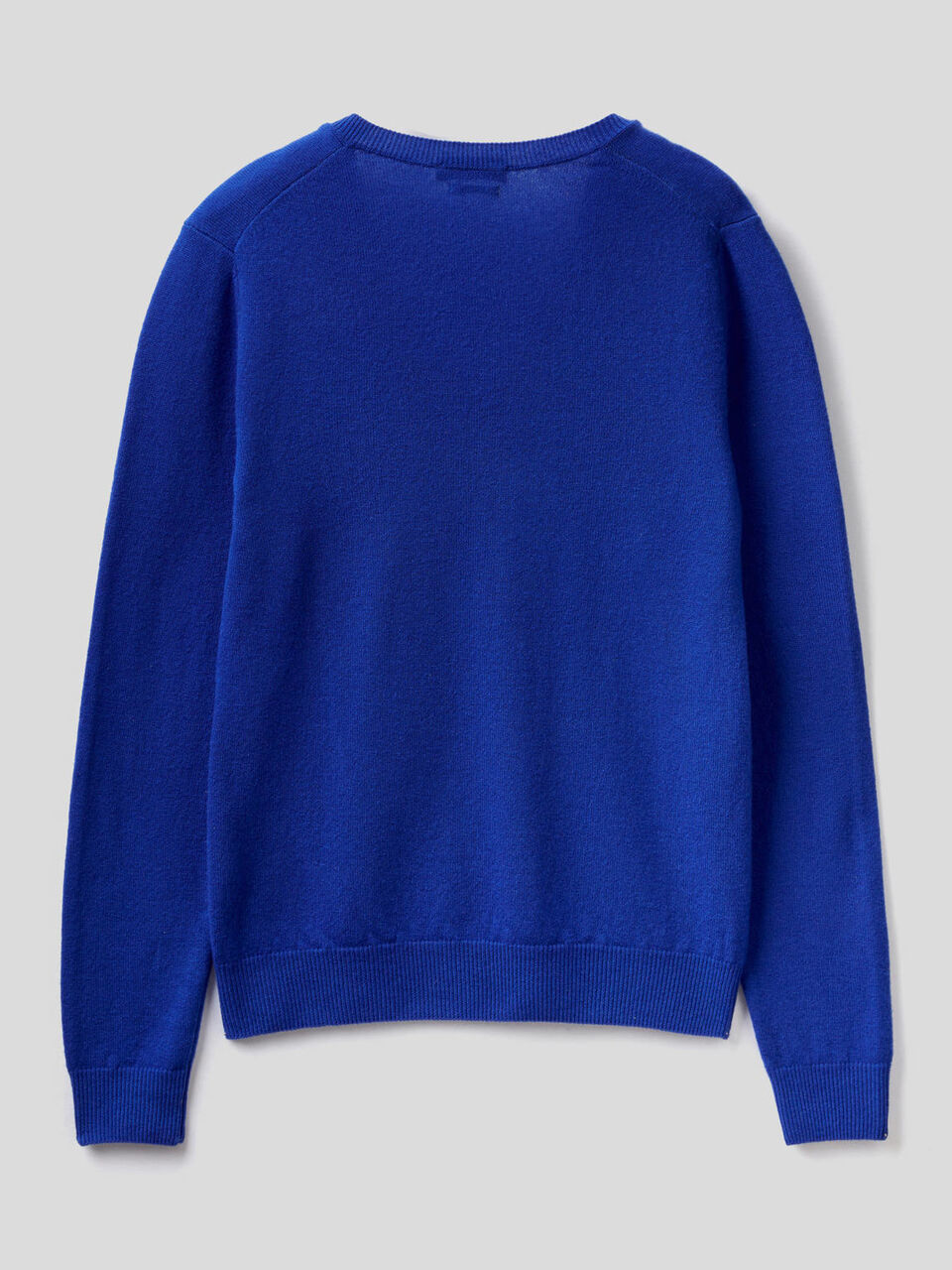 Pullover aus reiner Schurwolle mit V-Ausschnitt image number 2