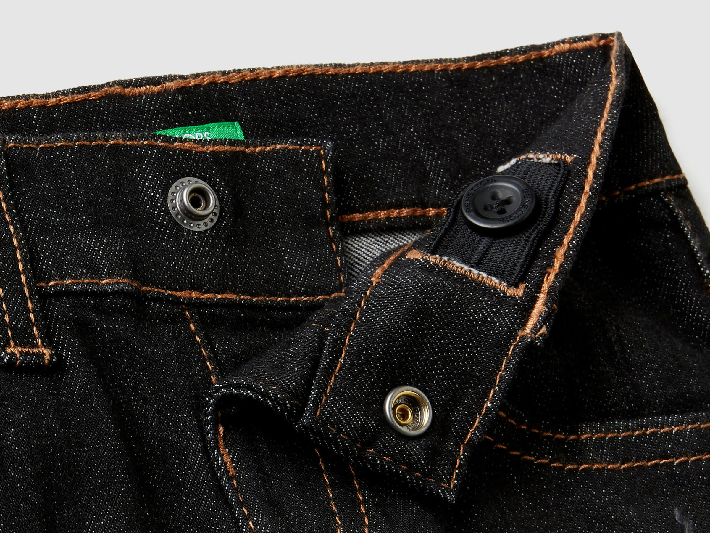 Jeans mit Used-Effekt image number null