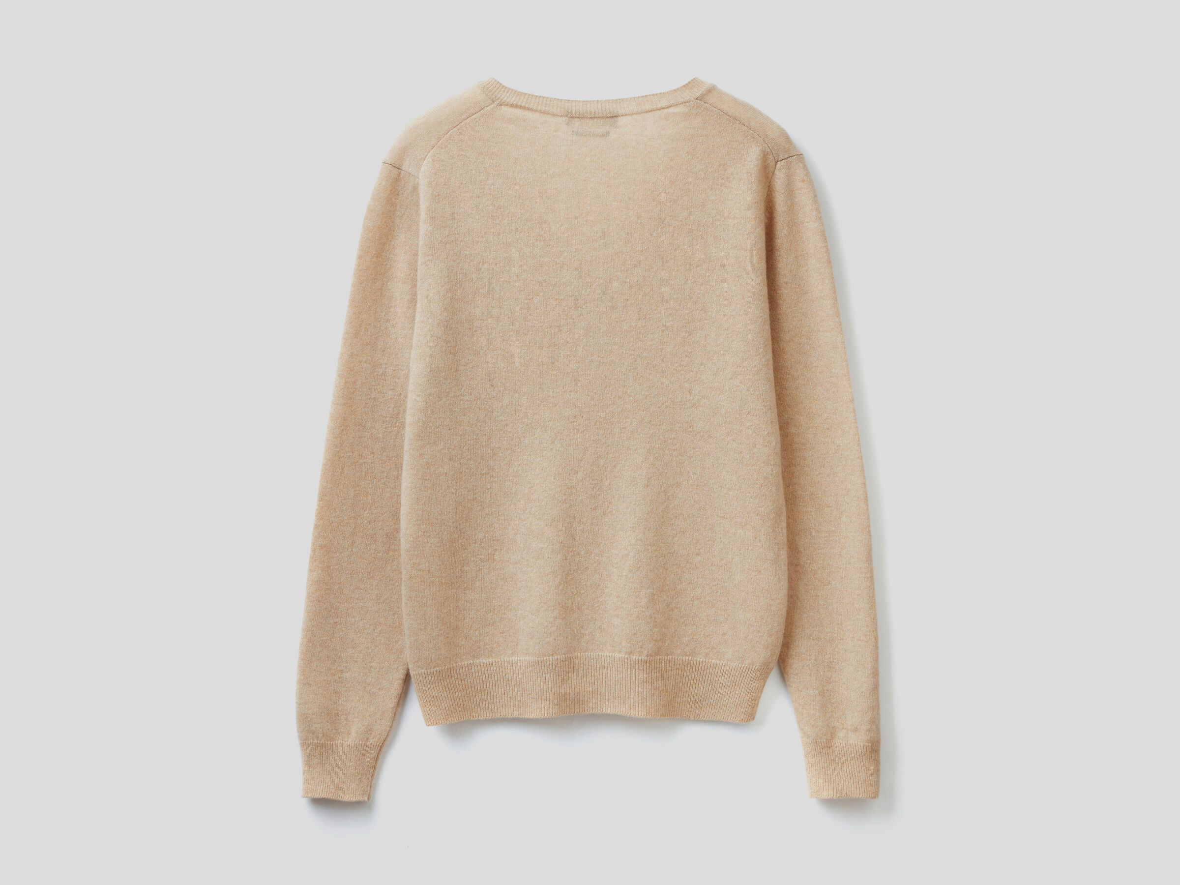 Pullover aus reiner Schurwolle mit V-Ausschnitt image number 6