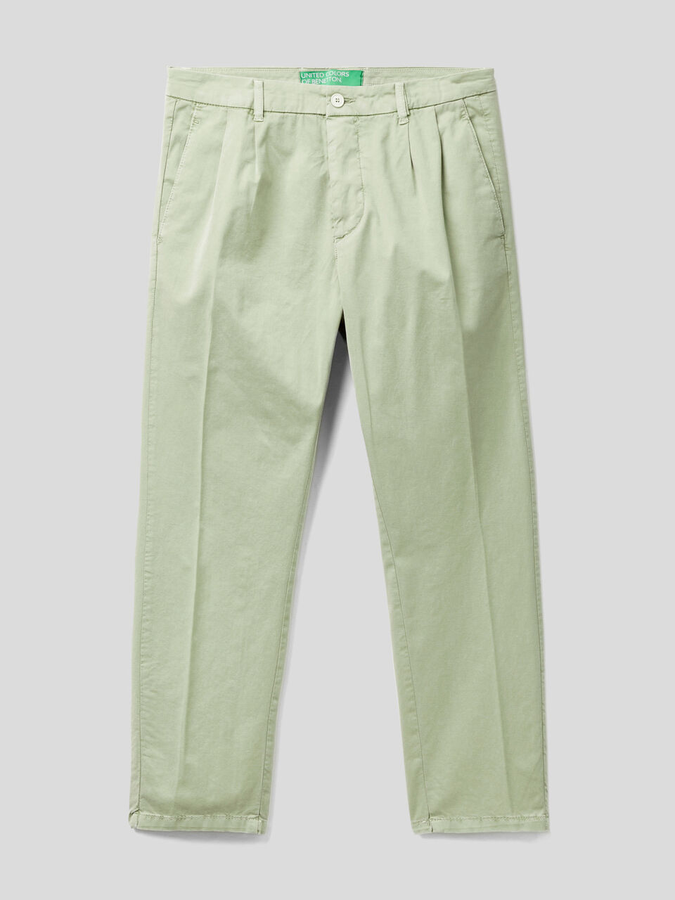 Chinos im Carrot Fit mit natürlicher Färbung image number 1